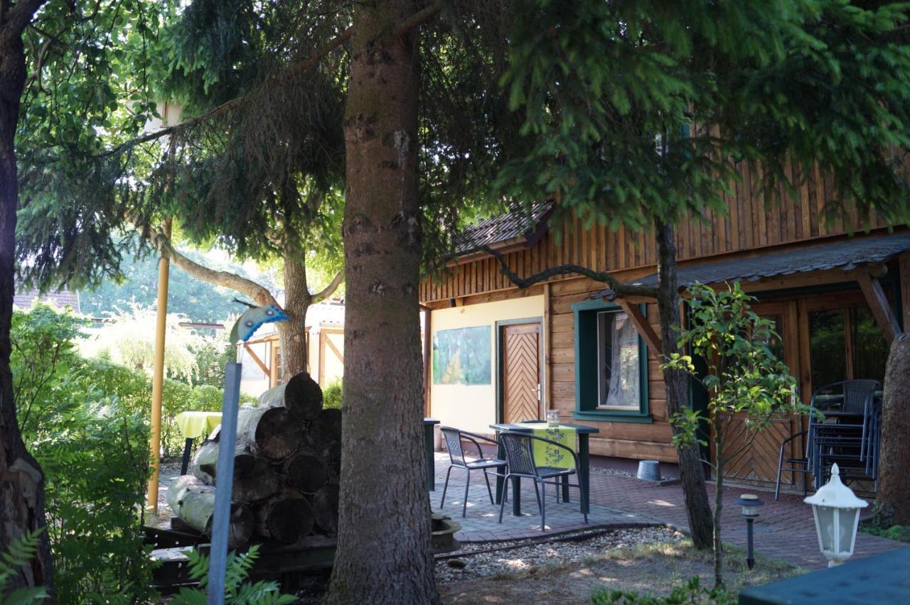Pension Zum Holzpantoffelmacher Burg  Exterior photo
