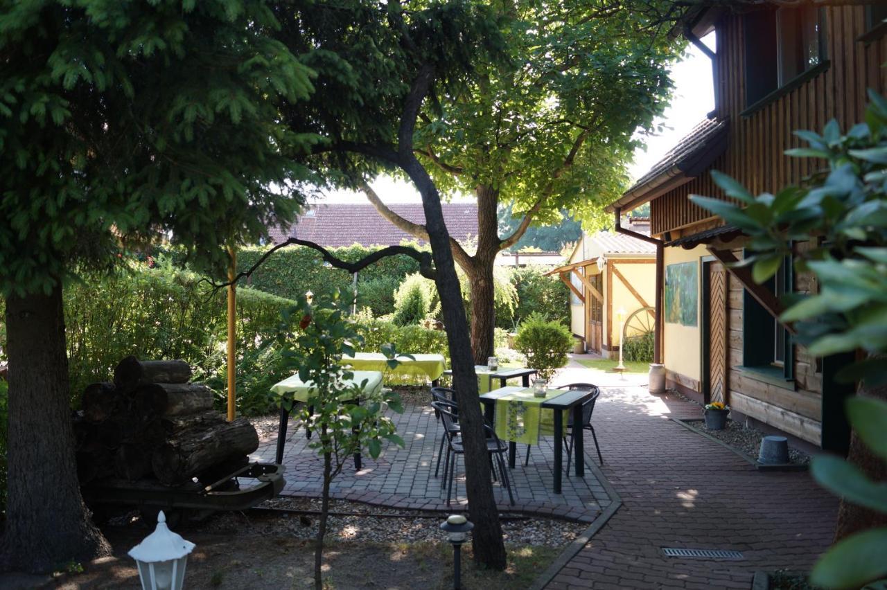 Pension Zum Holzpantoffelmacher Burg  Exterior photo